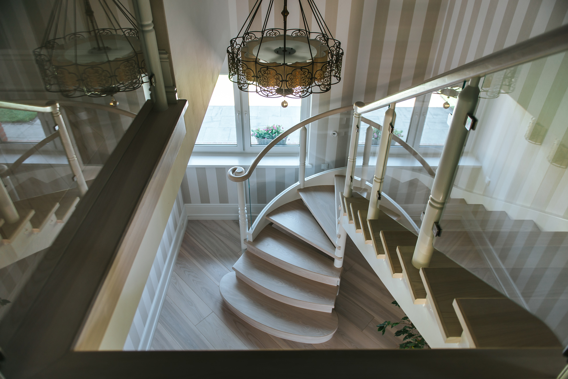 Schody kręcone — widok z góry